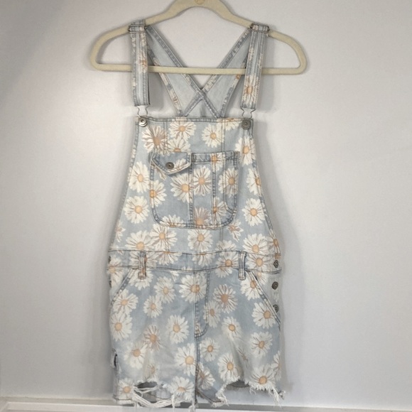 No Boundaries Pants - Daisy Print Short Overalls Junior Size 15-17